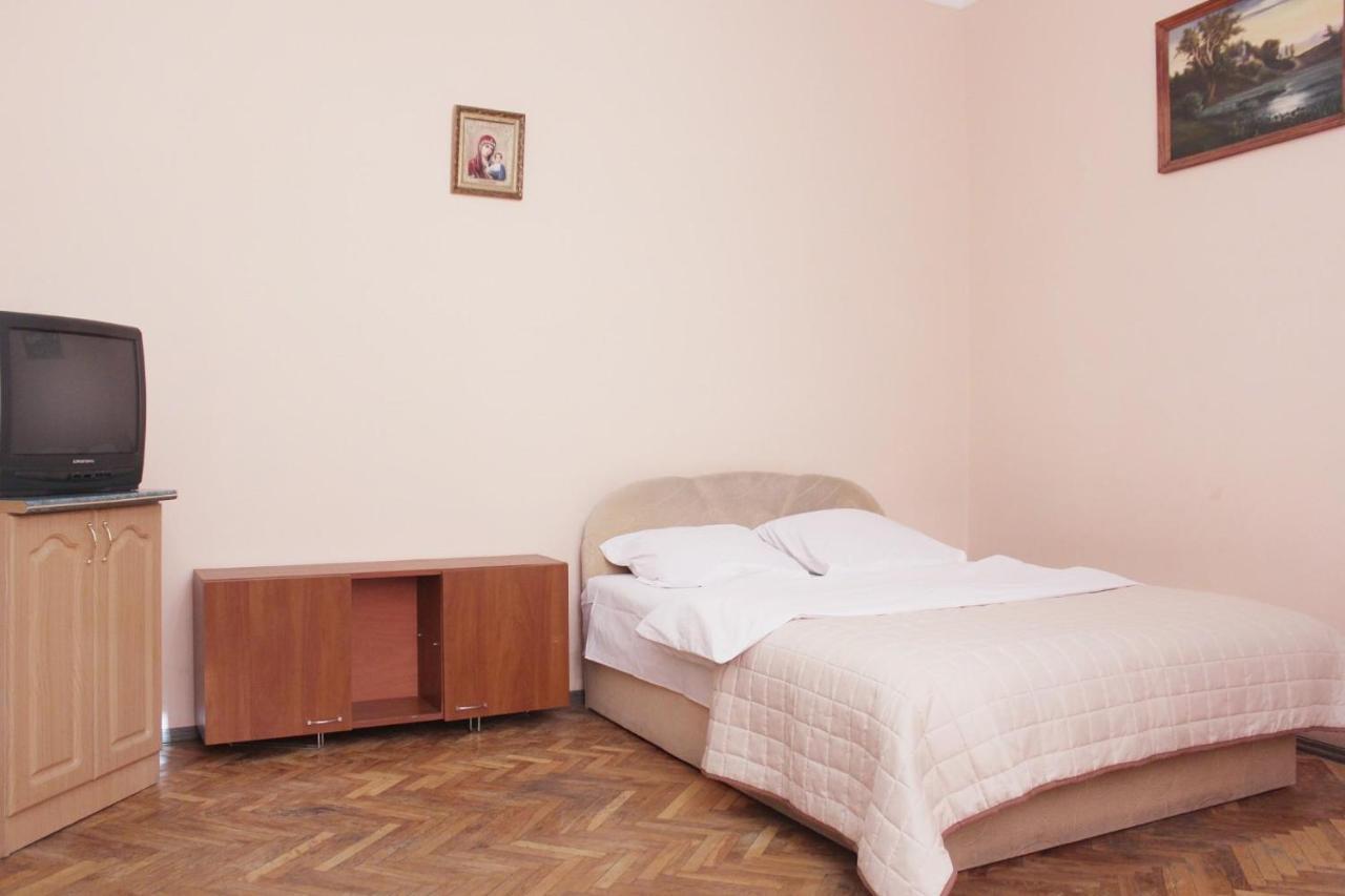 Квартира Подобово Біля Форуму Високий Замок Вулиця Хмельницького 61 Lviv Dış mekan fotoğraf